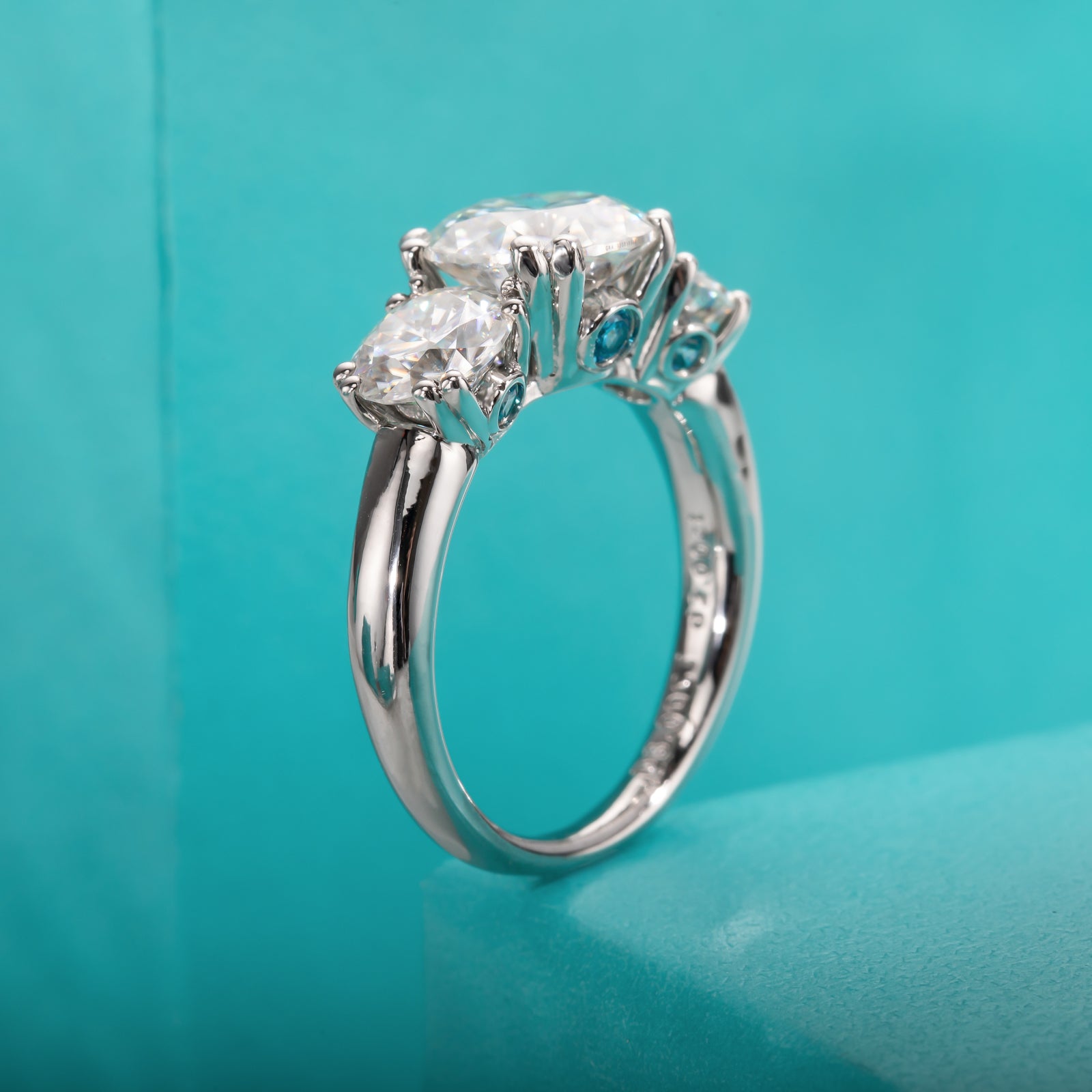 Round Cut 3 Stone Moissanite Engagement Ring (5 cttw)