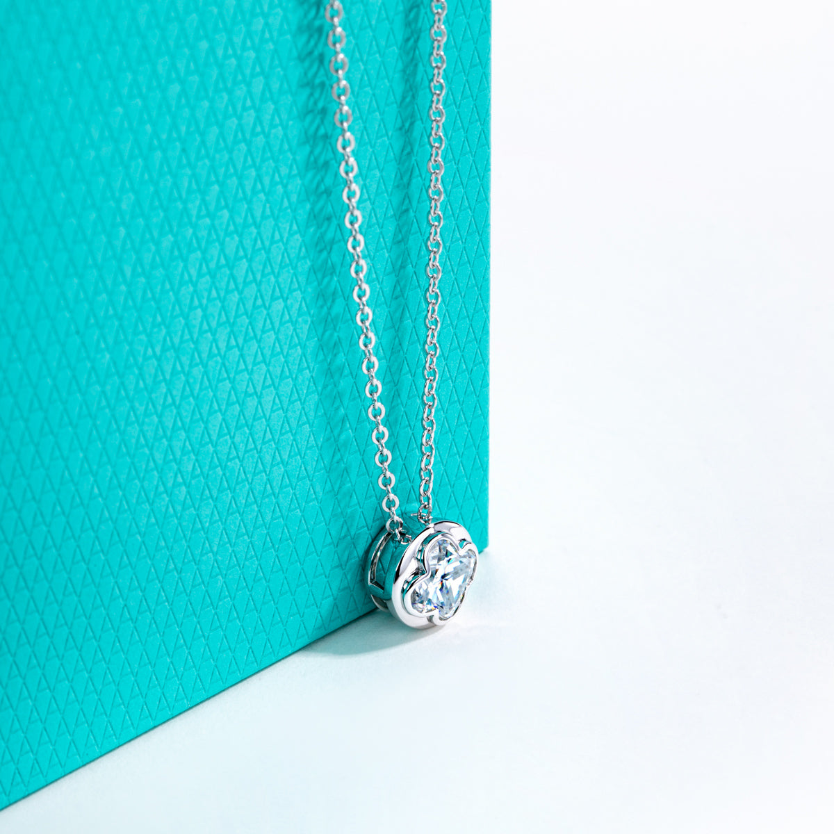 S925‑Silver 2.0‑CT Moissanite Four‑Leaf‑Clover Cut Pendant