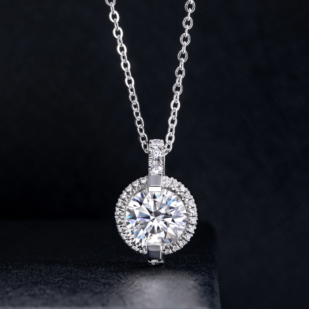 S925‑Silver Round Moissanite Pendant, 3.0 CT