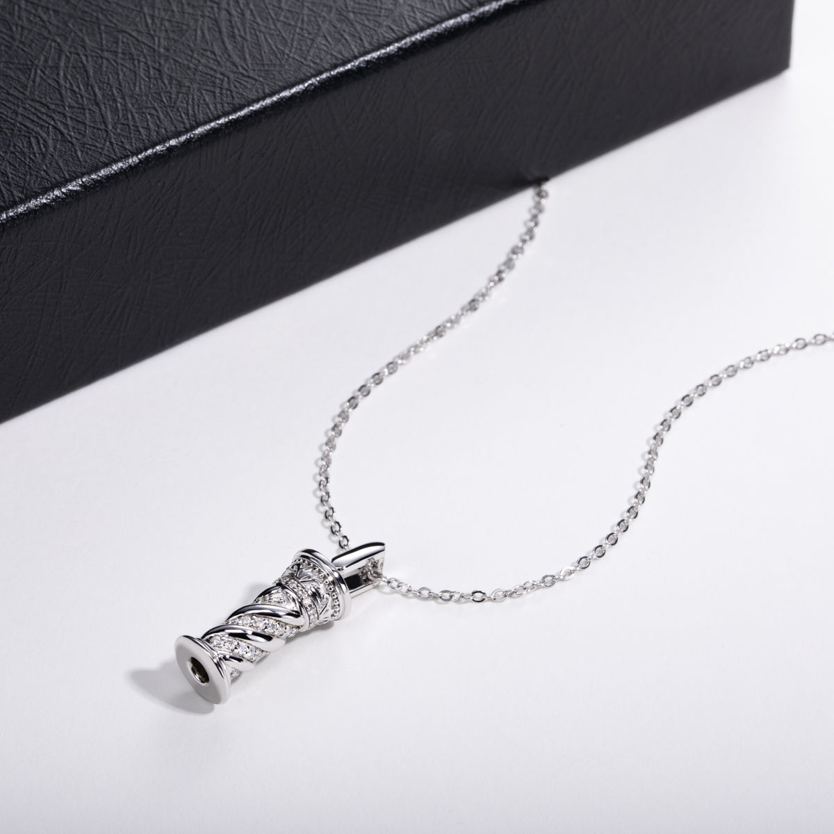 S925 Sterling Silver Full Paved Moissanite Roman Column Pendant