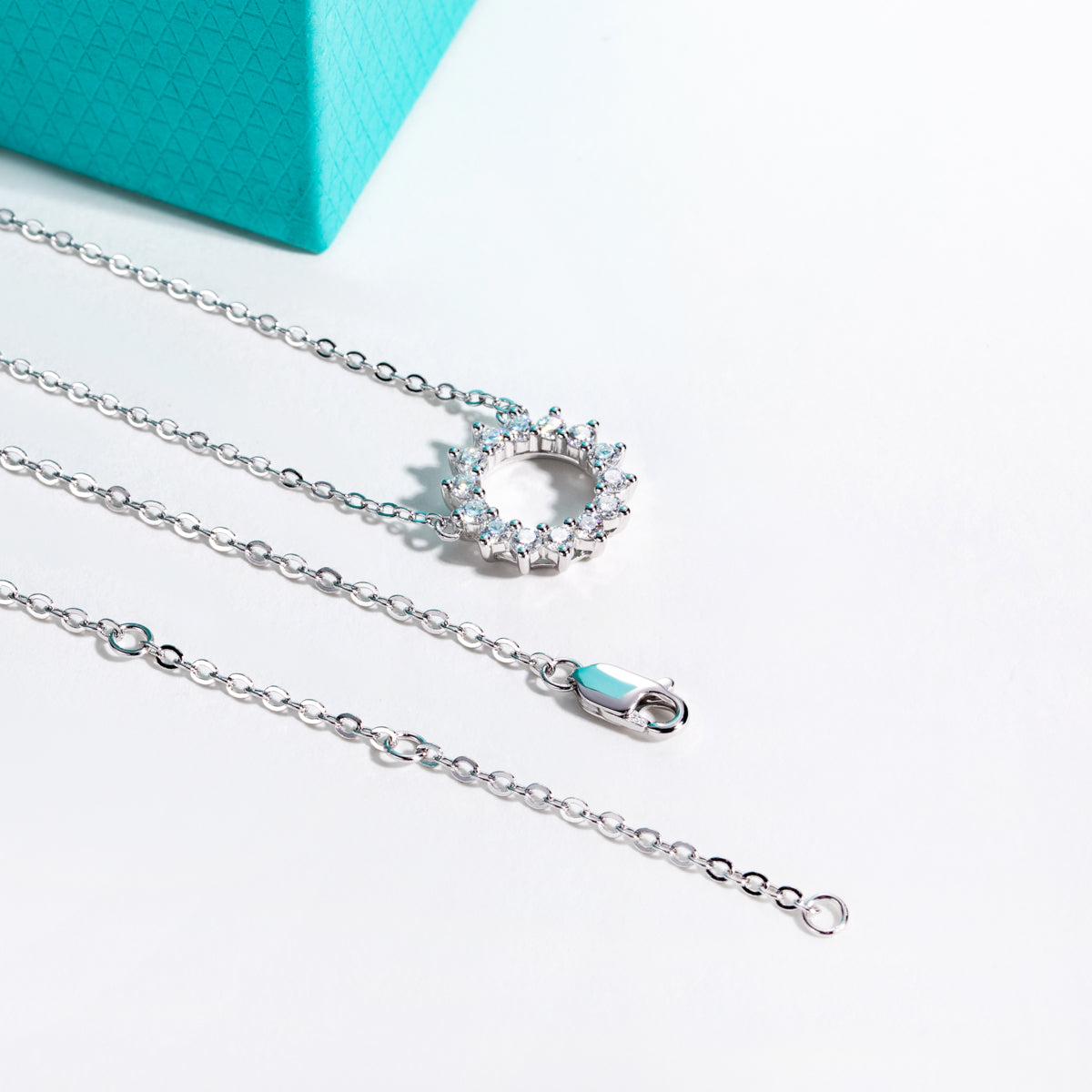 S925 Sterling Silver Hollow Circle Lock Inlaid Moissanite Pendant Necklace