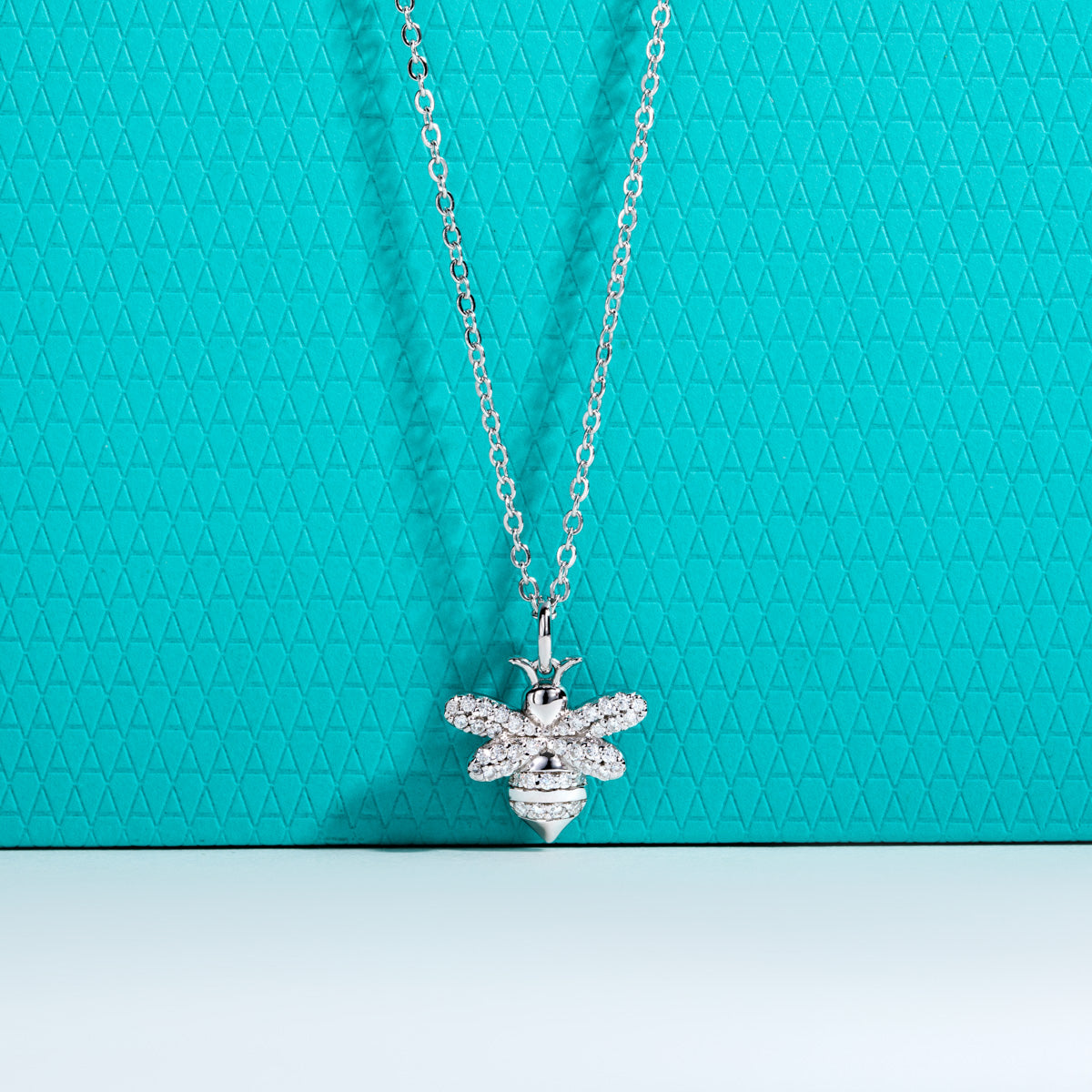 S925 Sterling Silver Moissanite Little Bee Pendant
