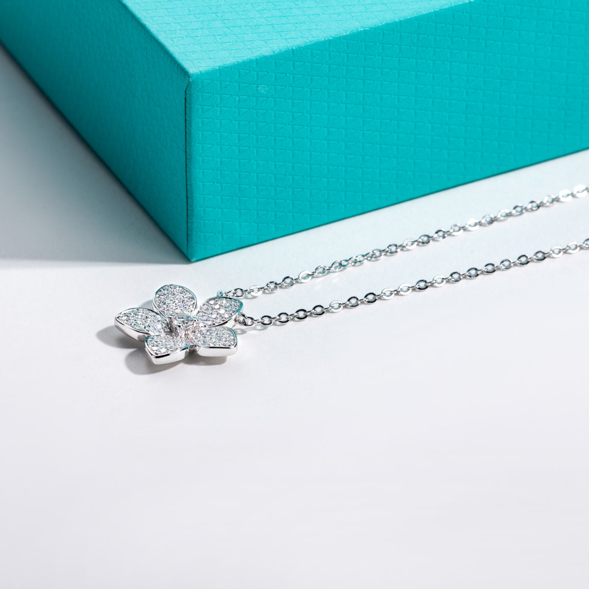 S925 Sterling Silver Moissanite Four-Leaf Clover Clavicle Necklace