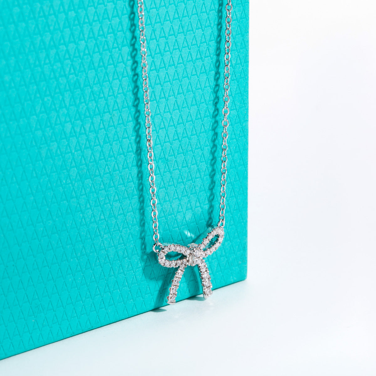 S925 Sterling Silver Moissanite Bow Knot Clavicle Necklace