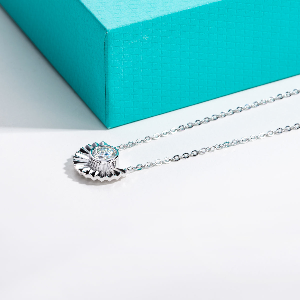 S925 Sterling Silver Fan-Shaped Moissanite Clavicle Necklace