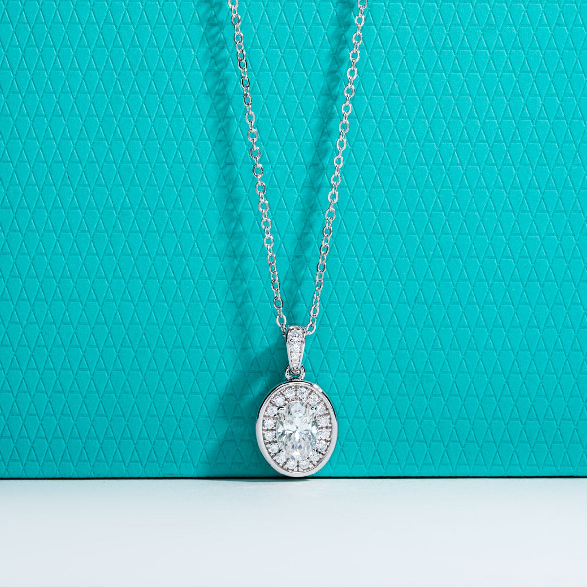 S925 Silver 5×7mm Oval Moissanite Halo Clavicle Necklace