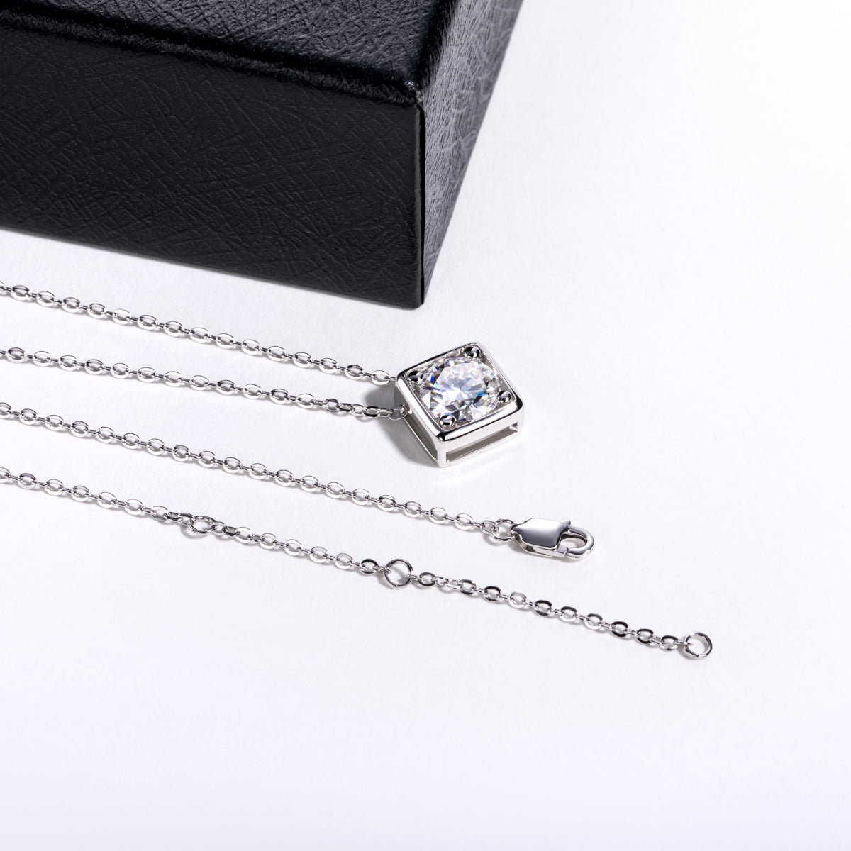 S925 Sterling Silver Moissanite Square Pendant Necklace