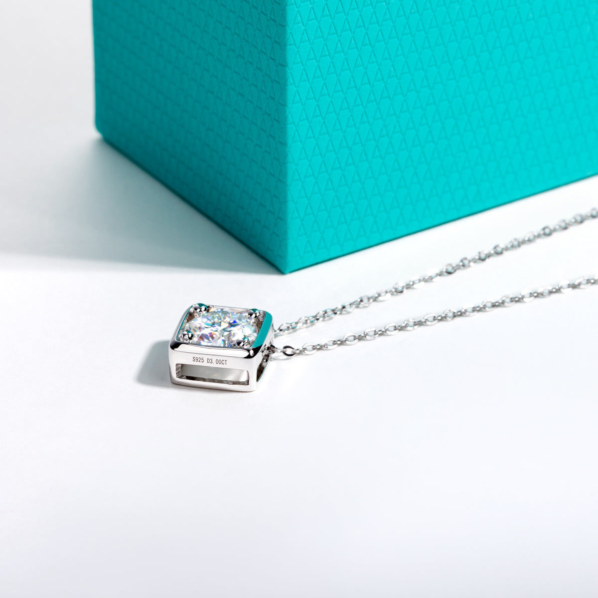 S925 Sterling Silver Moissanite Square Pendant Necklace