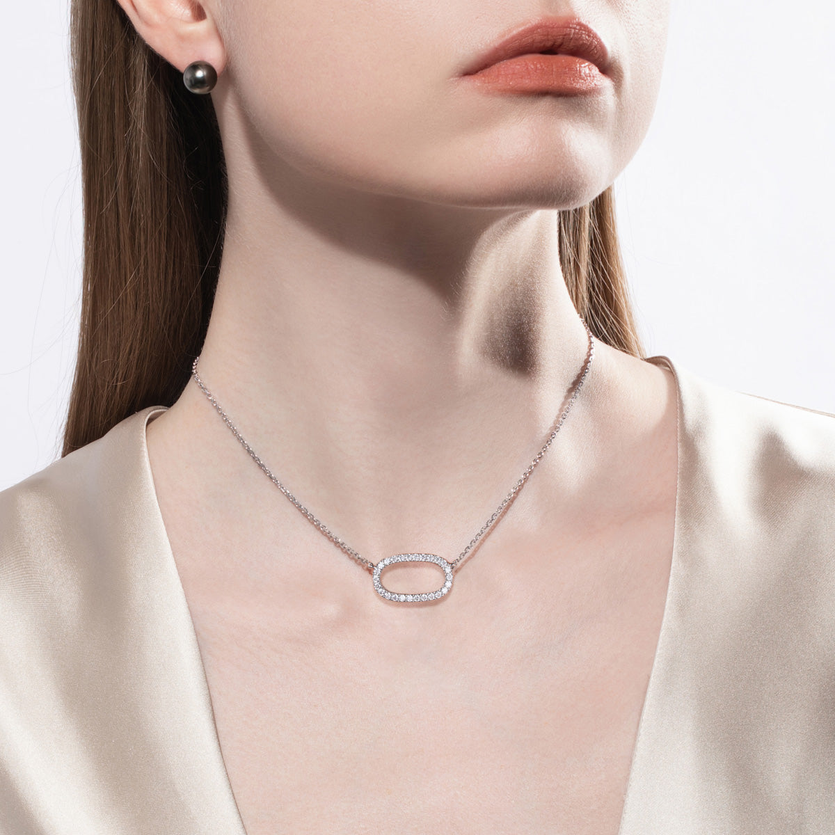 18K Gold Oval Moissanite Necklace