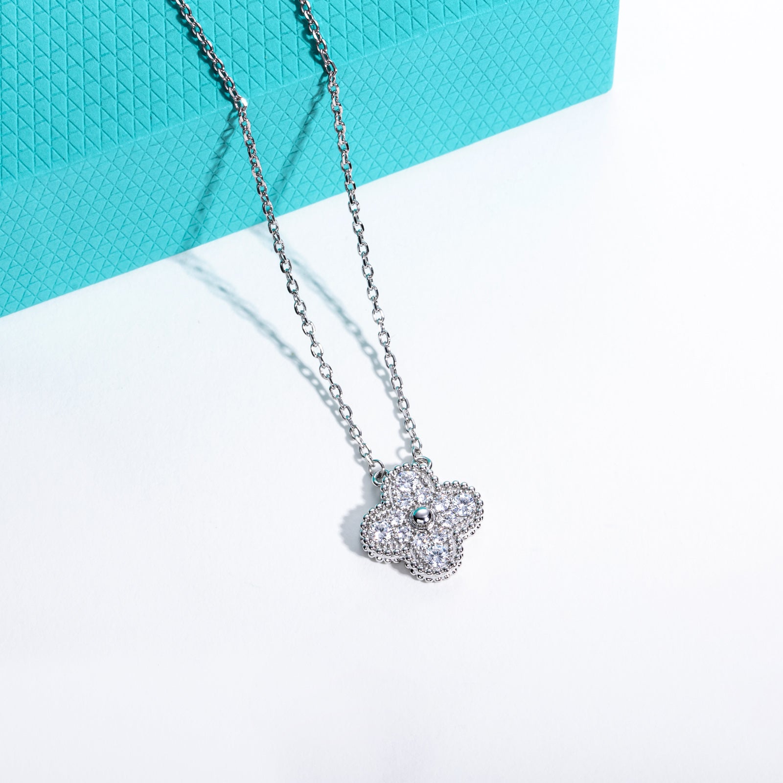 Halo Clover Lucky Necklace
