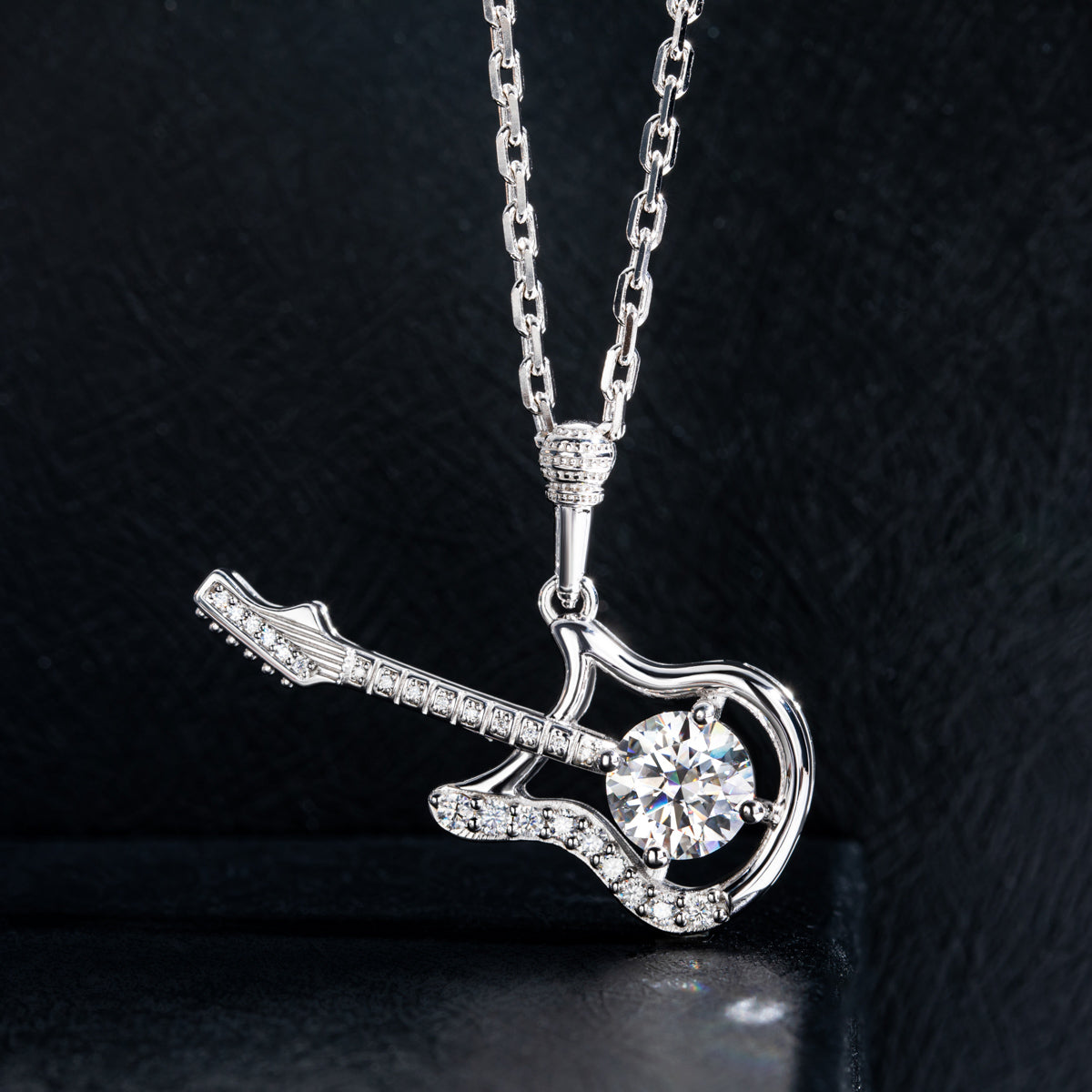 S925 Sterling Silver Moissanite Guitar Microphone Necklace