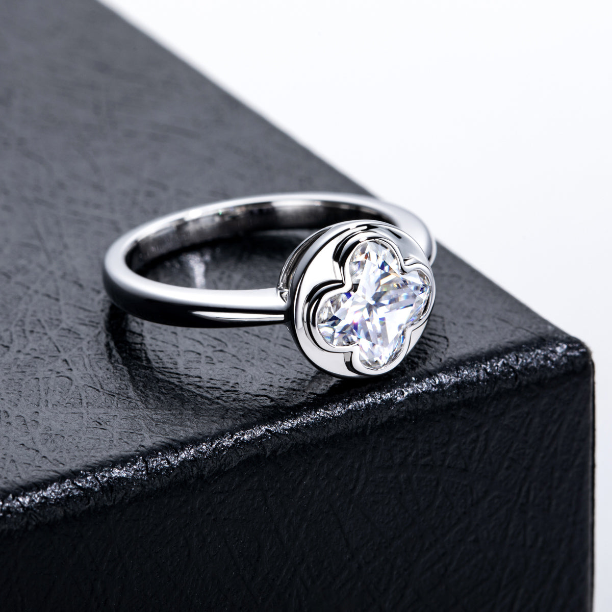 S925‑Silver 4‑Leaf‑Clover‑Cut Moissanite Ring, 2.0 CT