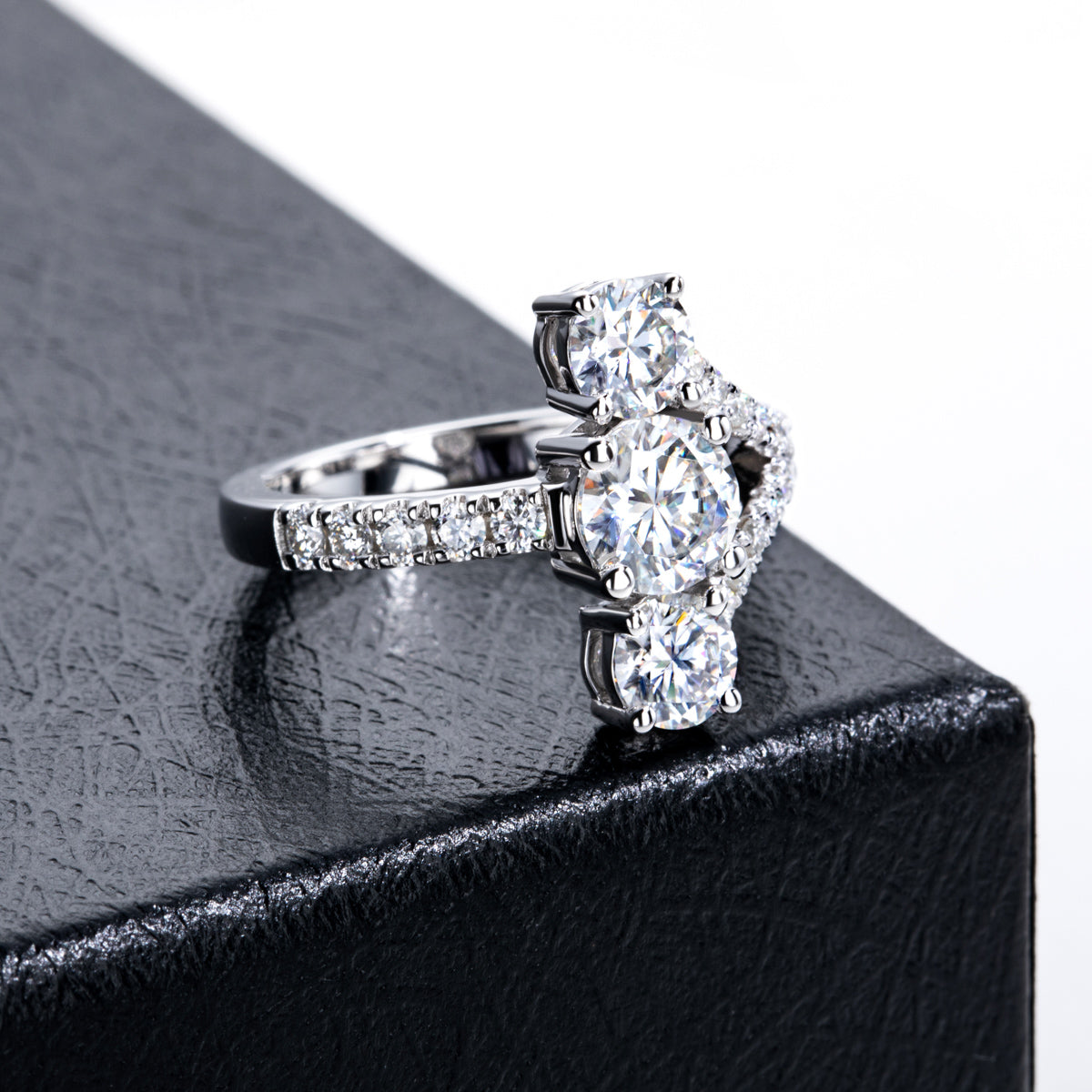 S925‑Silver Moissanite Y‑Shape Three‑Stone Starburst Ring