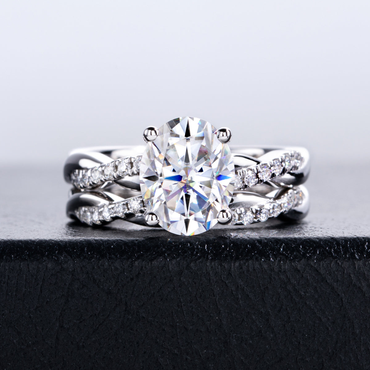 S925‑Silver Oval Moissanite Twisted Band Stackable Ring, 3.0 CT