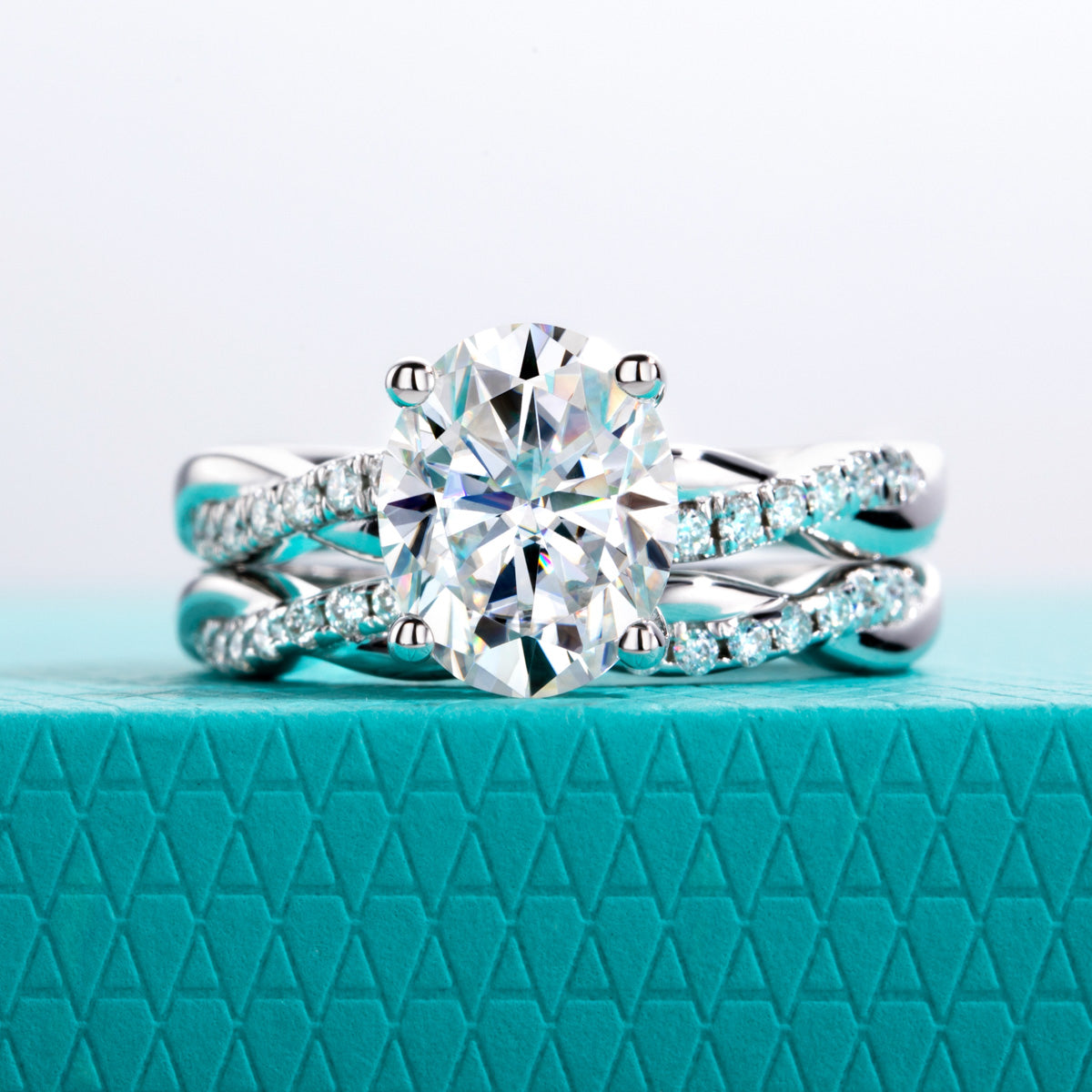 S925‑Silver Oval Moissanite Twisted Band Stackable Ring, 3.0 CT