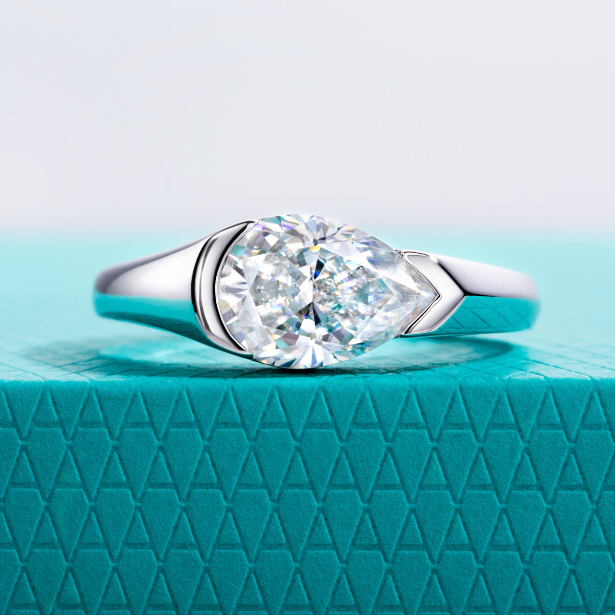 S925‑Silver 2.5‑Carat Pear‑Shaped Moissanite Ring