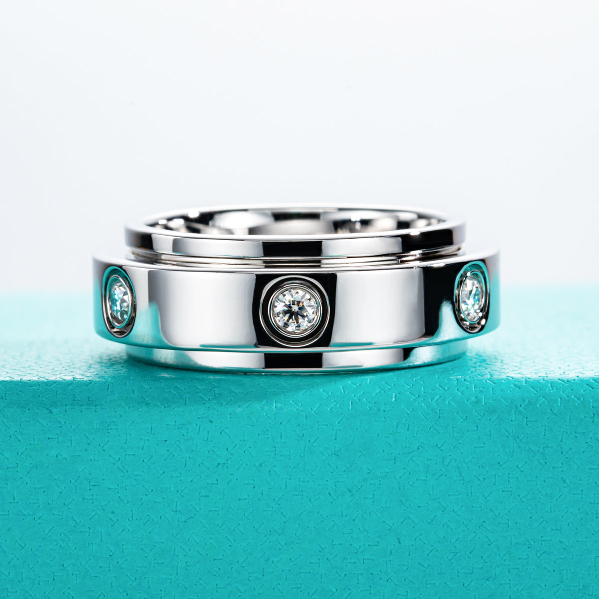 Copper Rotatable Ring with 2.5mm All-around Moissanite Pavé