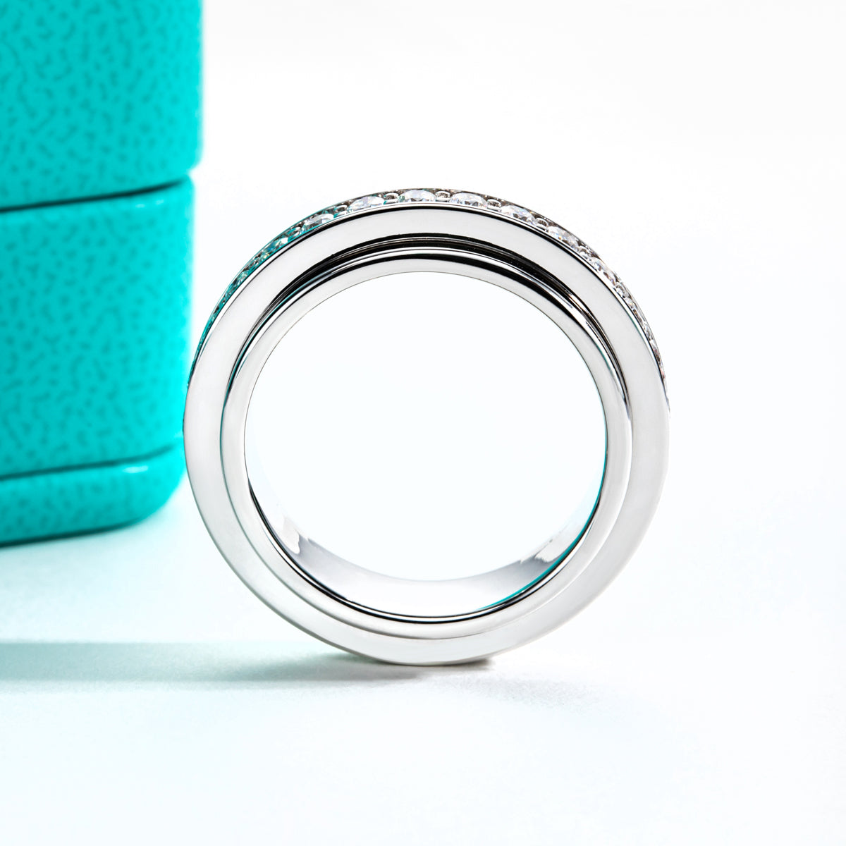 Rotatable Full Paved Moissanite Ring with 2.6mm Stones, Copper Base