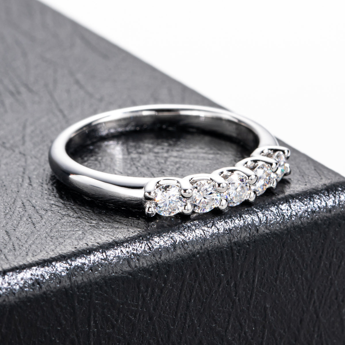 18K Gold Moissanite 5-Stone 0.5CT Ring