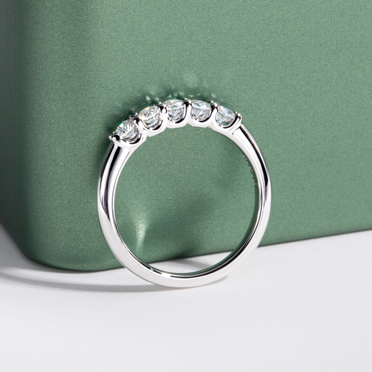 18K Gold Moissanite 5-Stone 0.5CT Ring