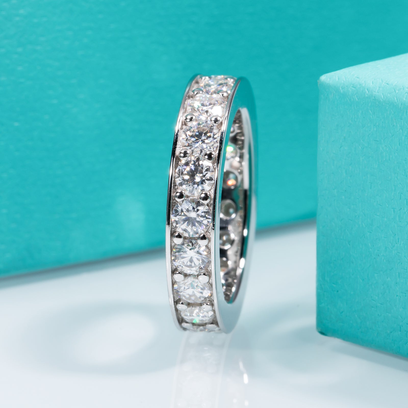 Round Cut Moissanite Wedding Band (4.4 cttw)