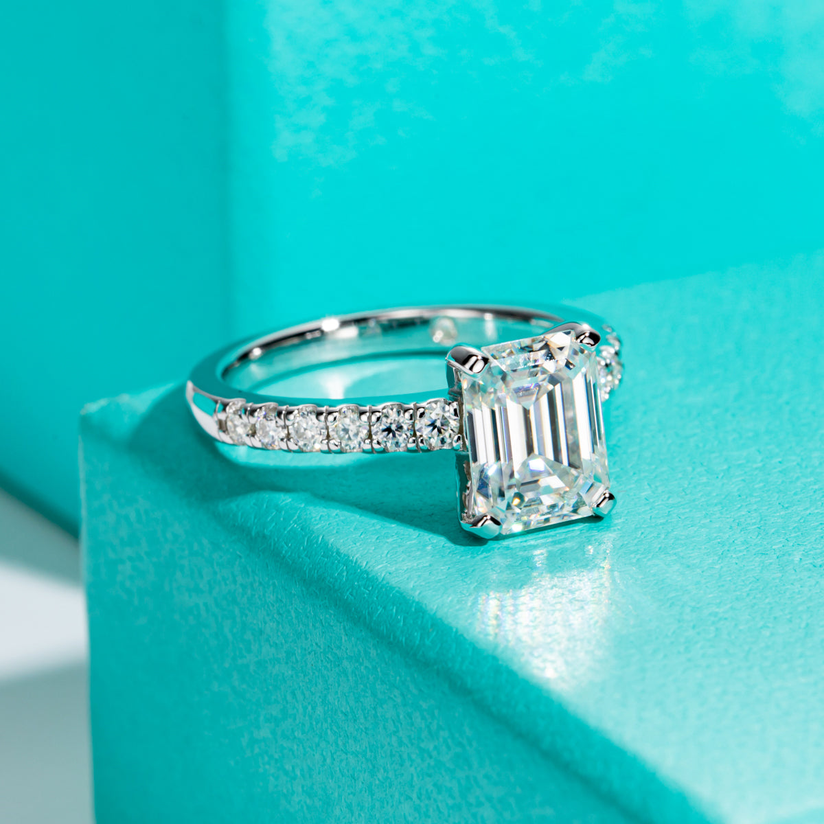 S925 Sterling‑Silver 7×9mm Emerald‑Cut 3CT Moissanite Ring