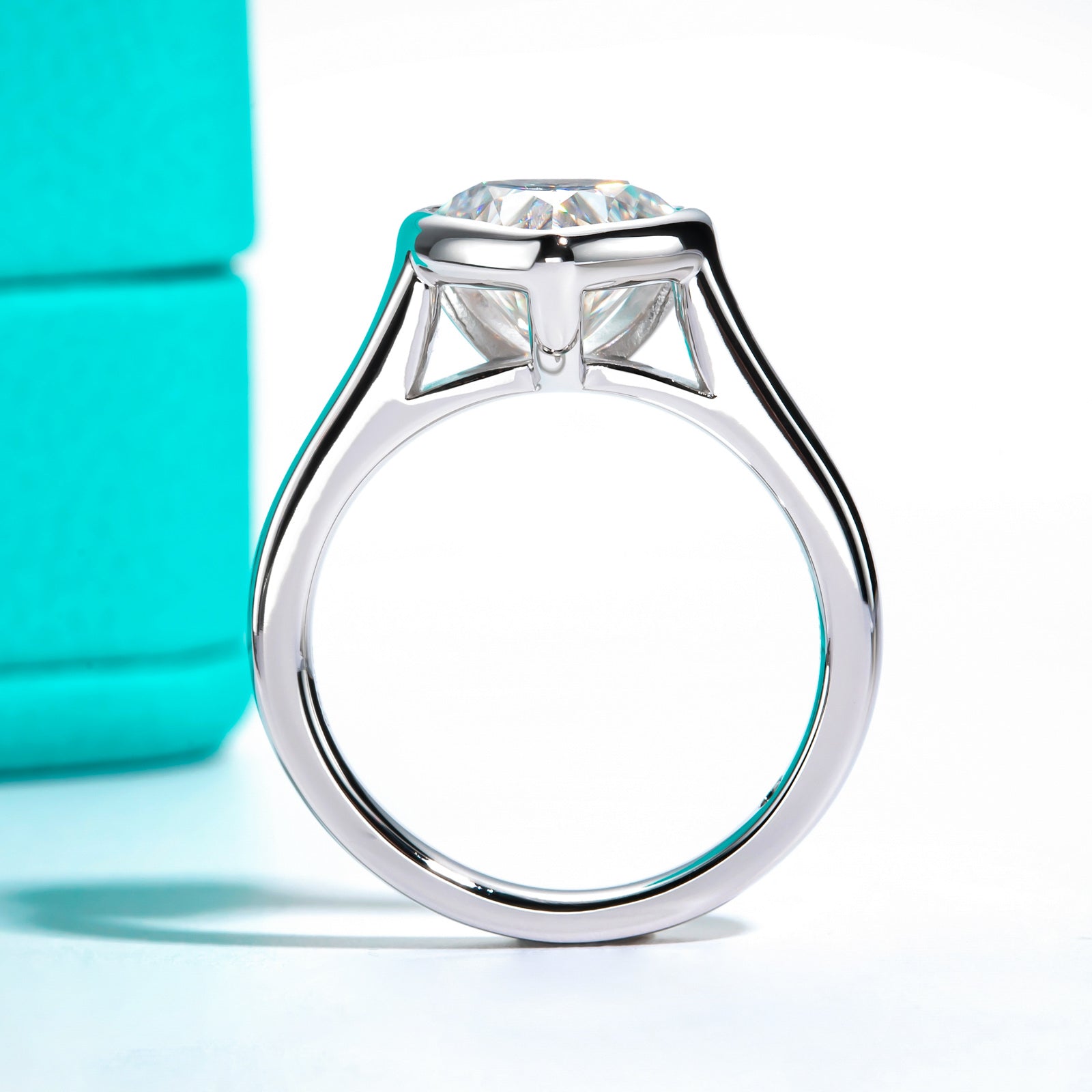 Heart Cut Bezel Moissanite Engagement Ring (3ct)