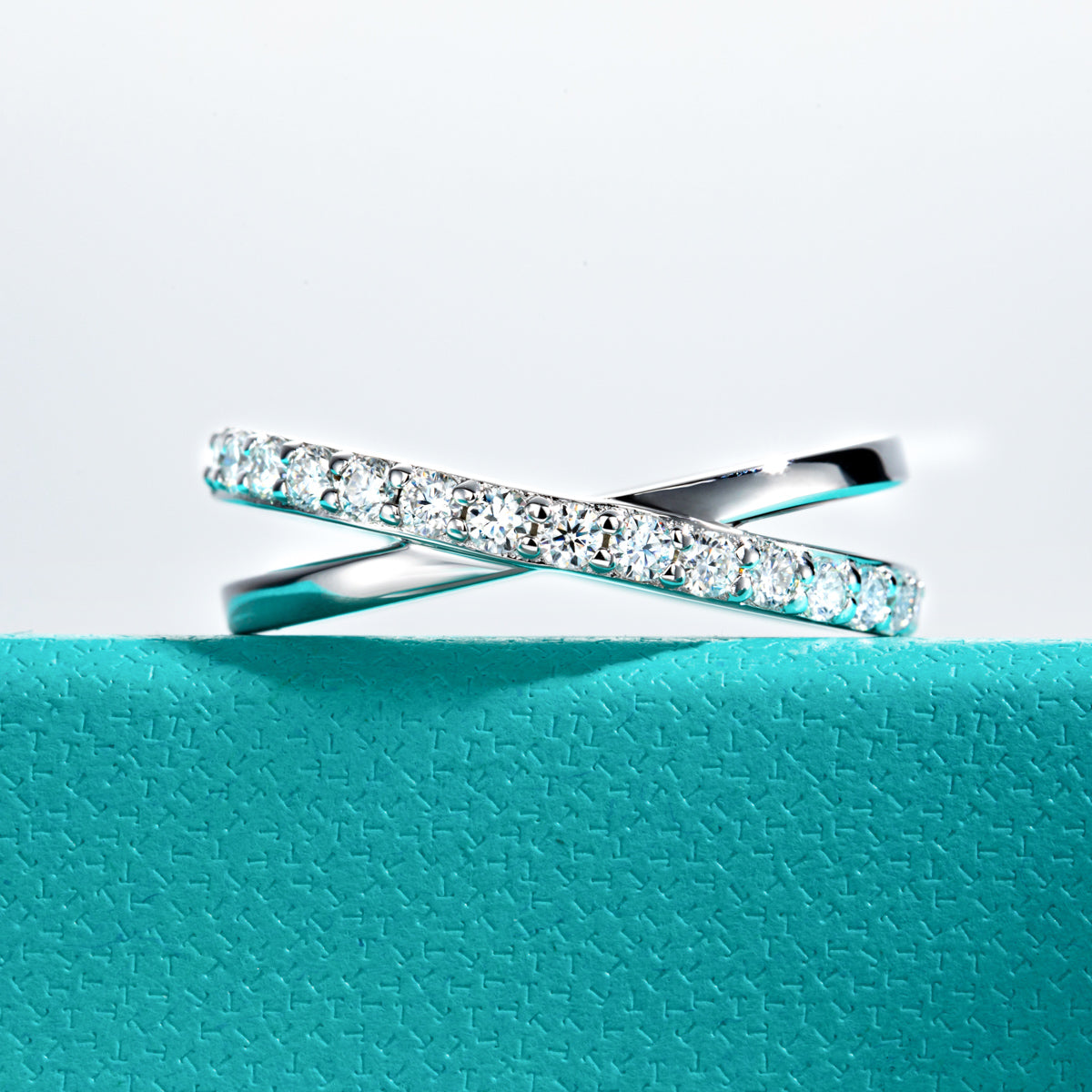 S925 Silver 2.0mm Moissanite X Cross Ring