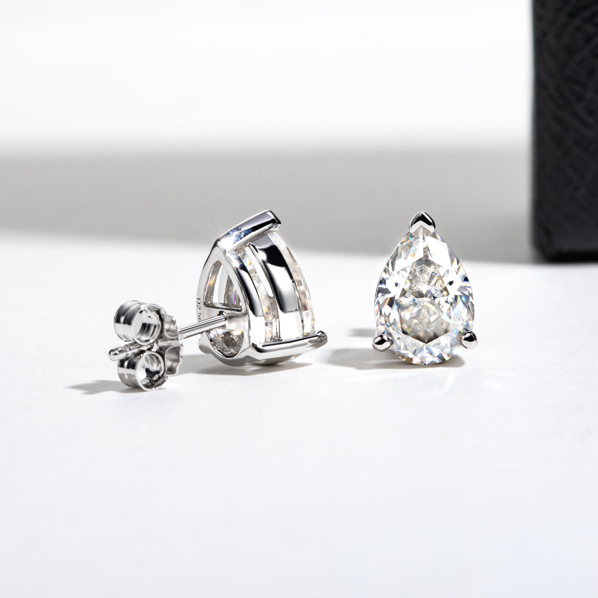 10K Gold Pear Ice Flower Cut Moissanite Stud Earrings 1.2CT