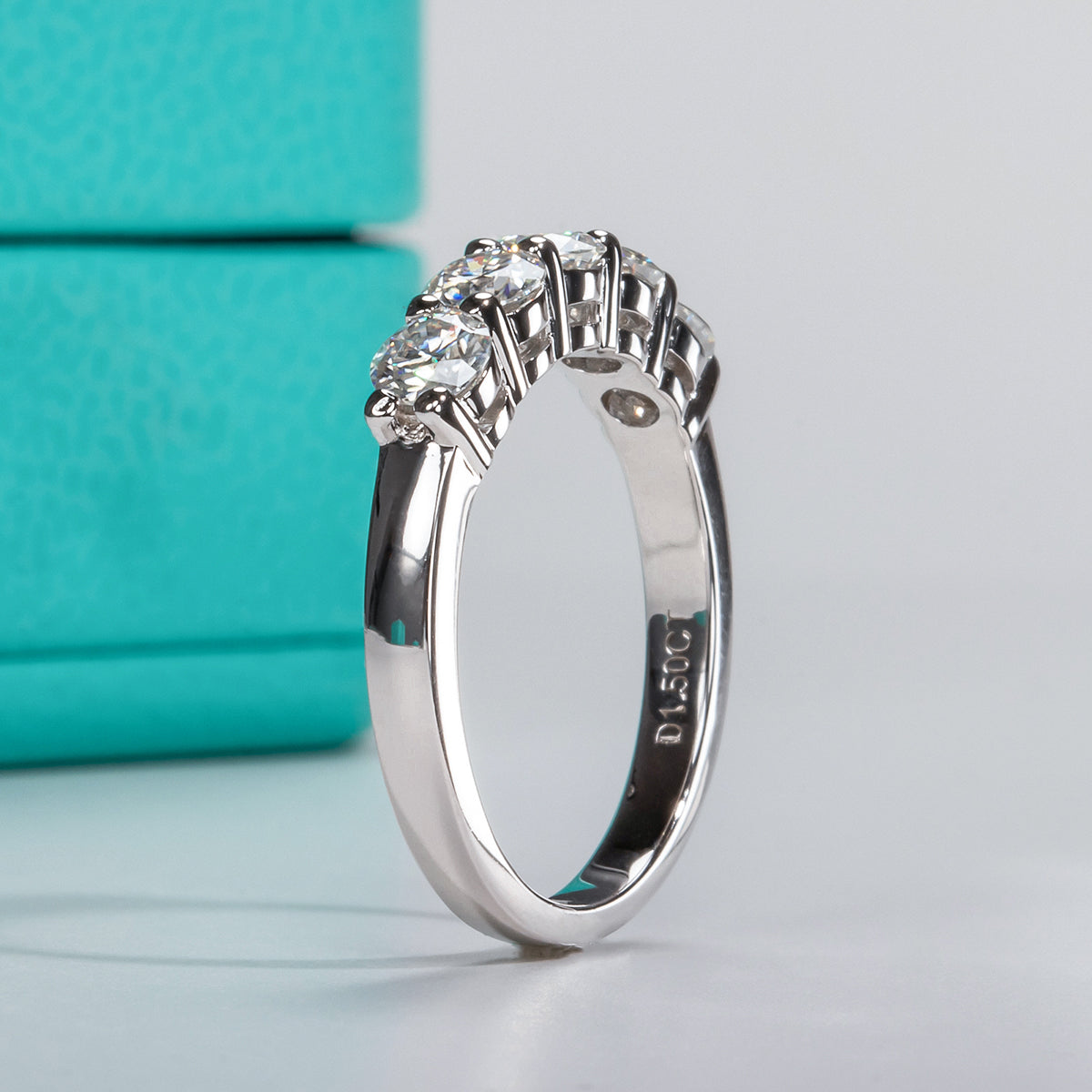 Round Cut 5 Stone Moissanite Wedding Band (1.5cttw)
