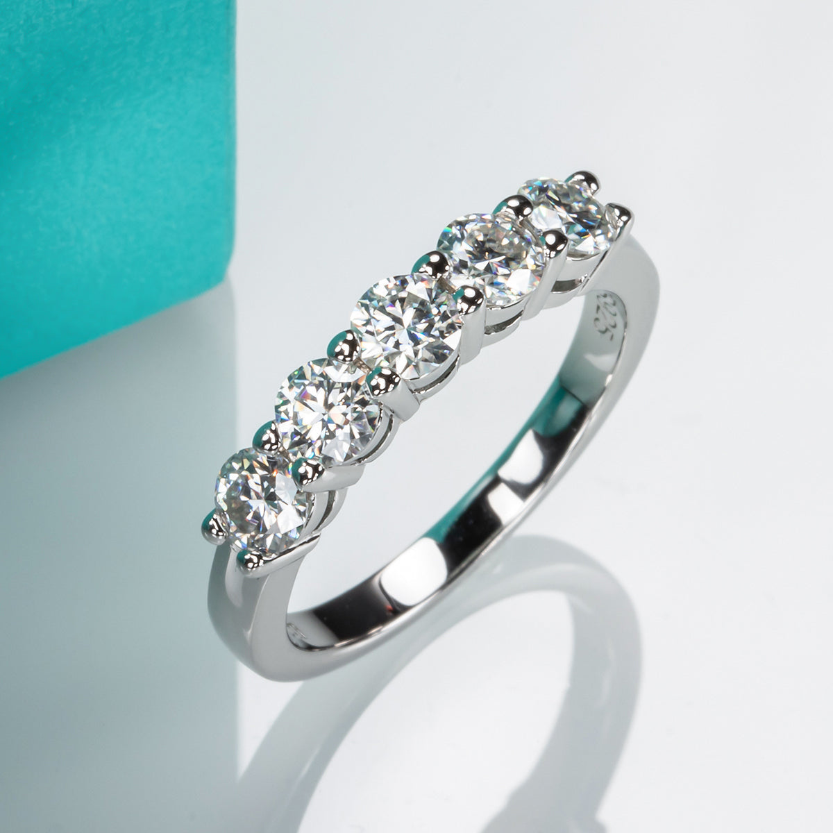 Round Cut 5 Stone Moissanite Wedding Band (1.5cttw)