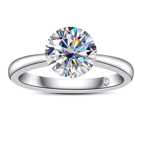 Solitaire Moissanite Diamond Engagement Ring (2/3CT)