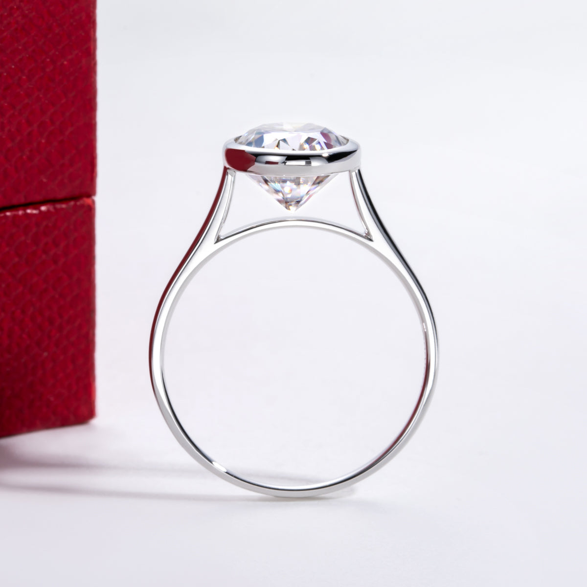 14K Gold Bezel‑Set Moissanite Ring
