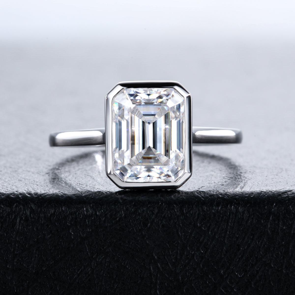 14K Gold Moissanite‑Emerald Ring