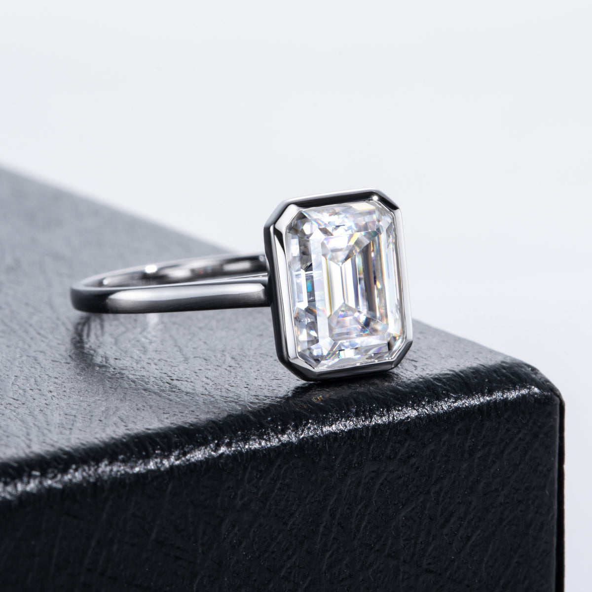 14K Gold Moissanite‑Emerald Ring
