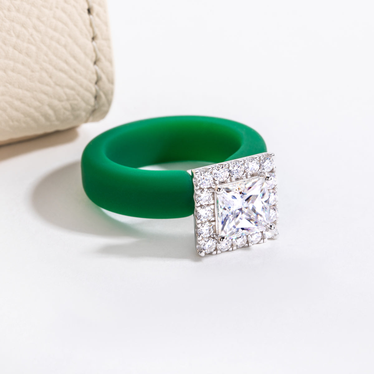 S925 Sterling Silver Princess Cut Moissanite Ring with Silicone Inner Lining