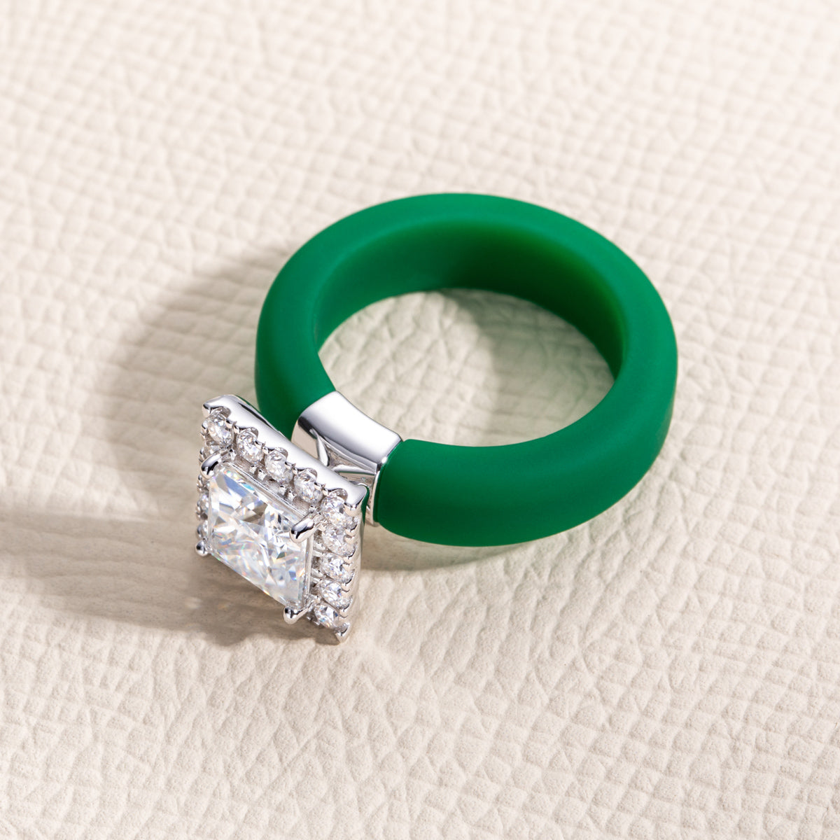 S925 Sterling Silver Princess Cut Moissanite Ring with Silicone Inner Lining