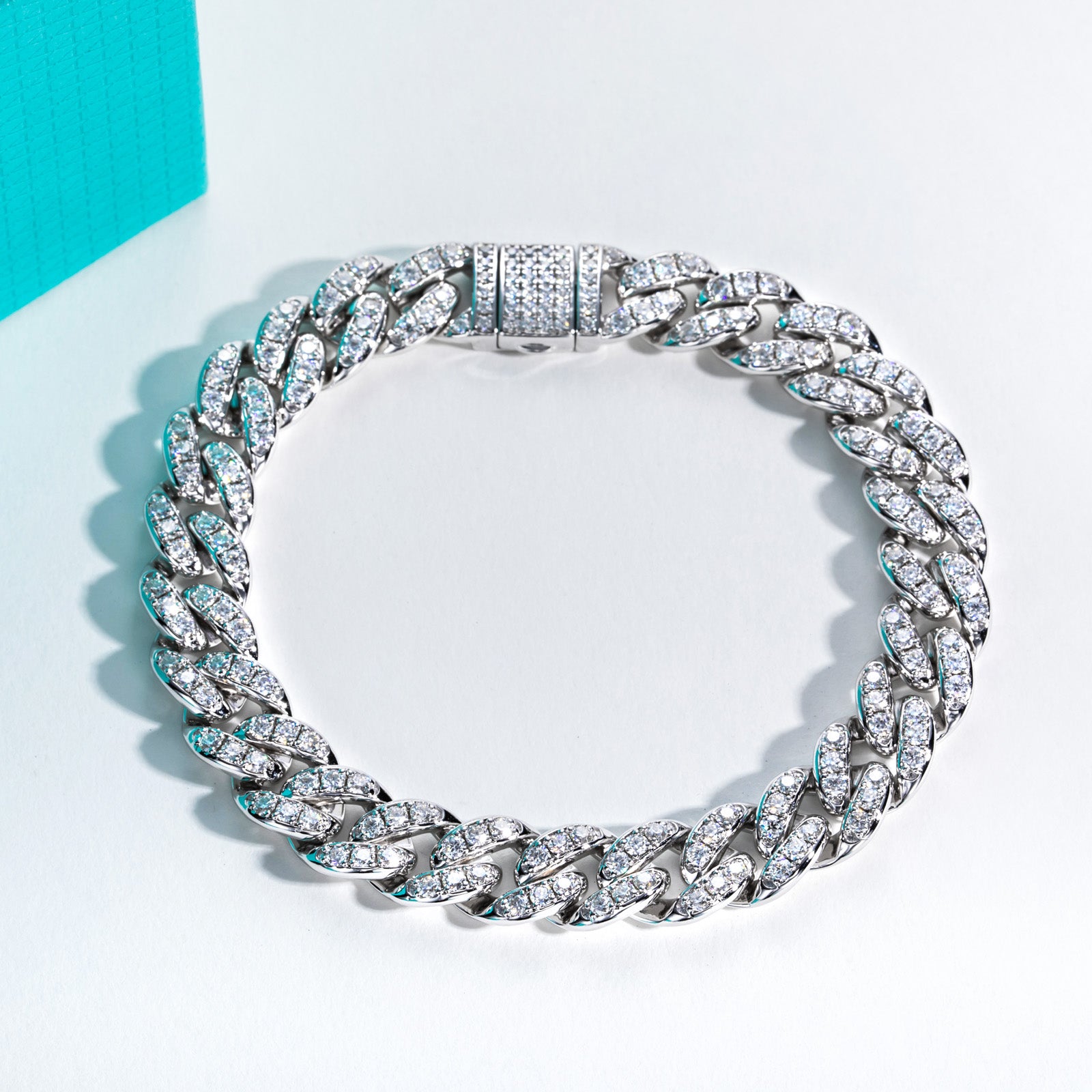 Moissanite Twisted Cuban Bracelet (1.36-5.17cttw)