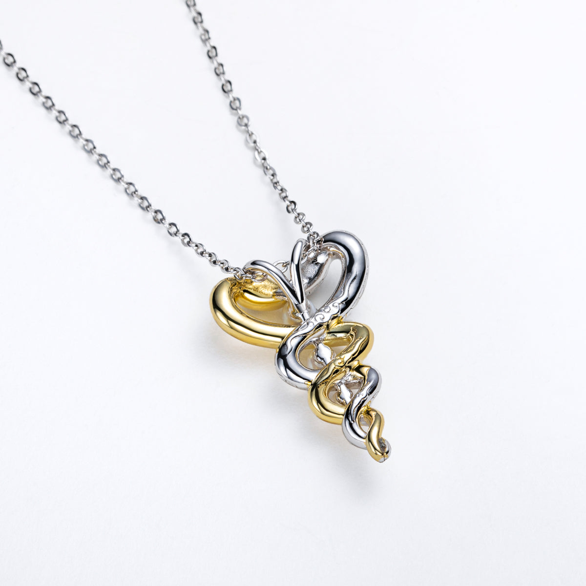 Yushi She Pendant Necklace