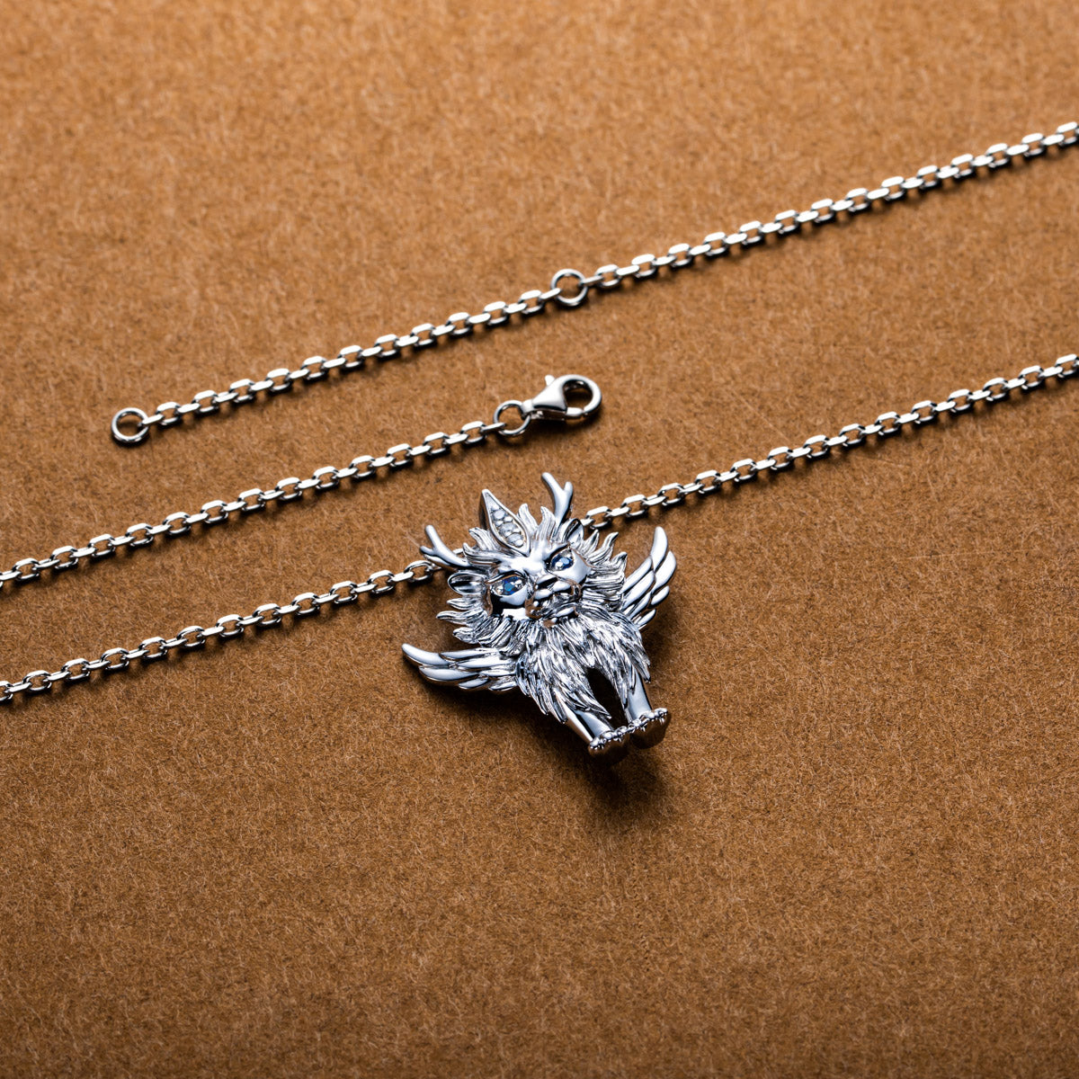 S925 White Ze Divine Beast Pendant