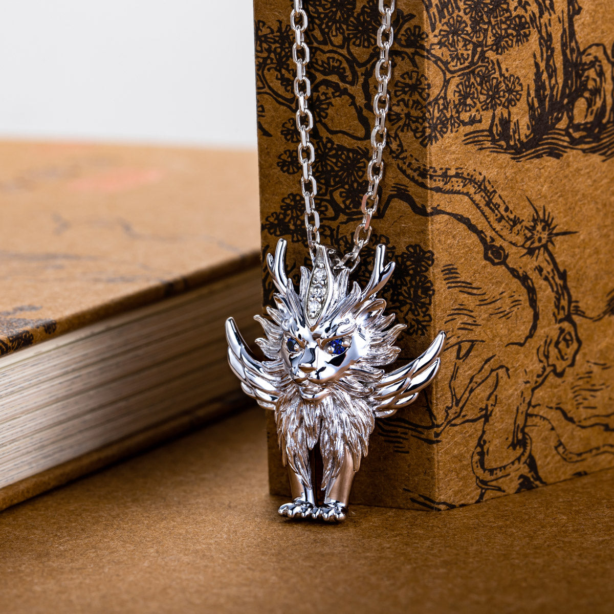 S925 White Ze Divine Beast Pendant