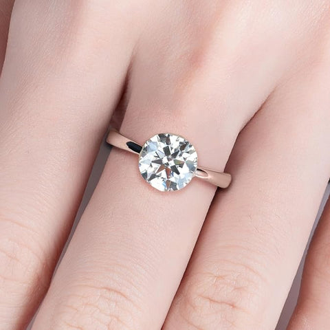 Solitaire Moissanite Diamond Engagement Ring (2/3CT)