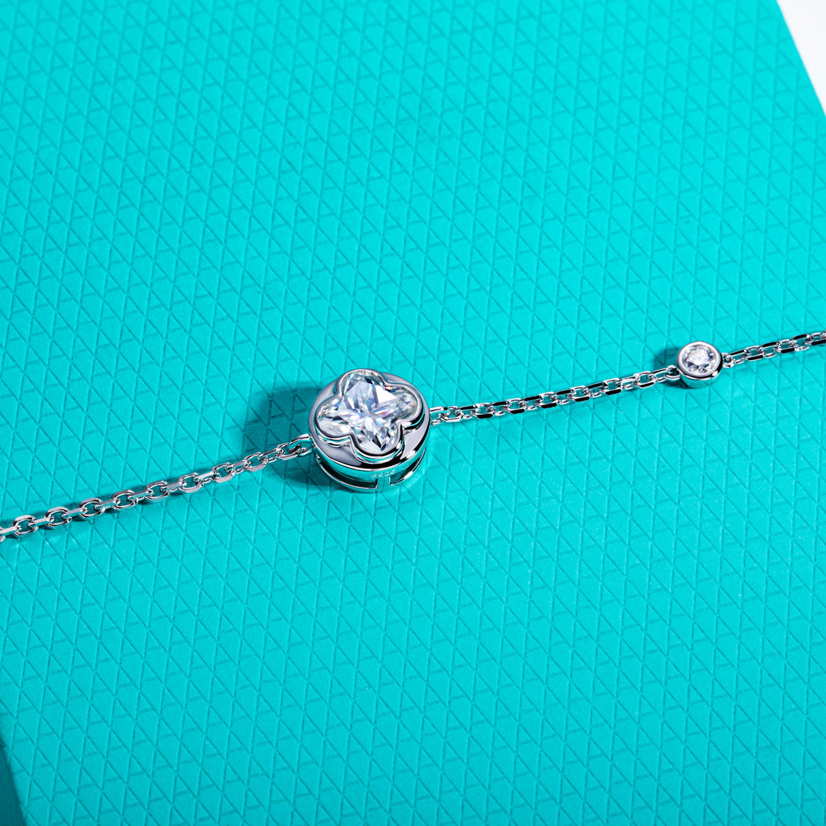 S925‑Silver 2.0‑CT Moissanite Four‑Leaf‑Clover Cut Bracelet
