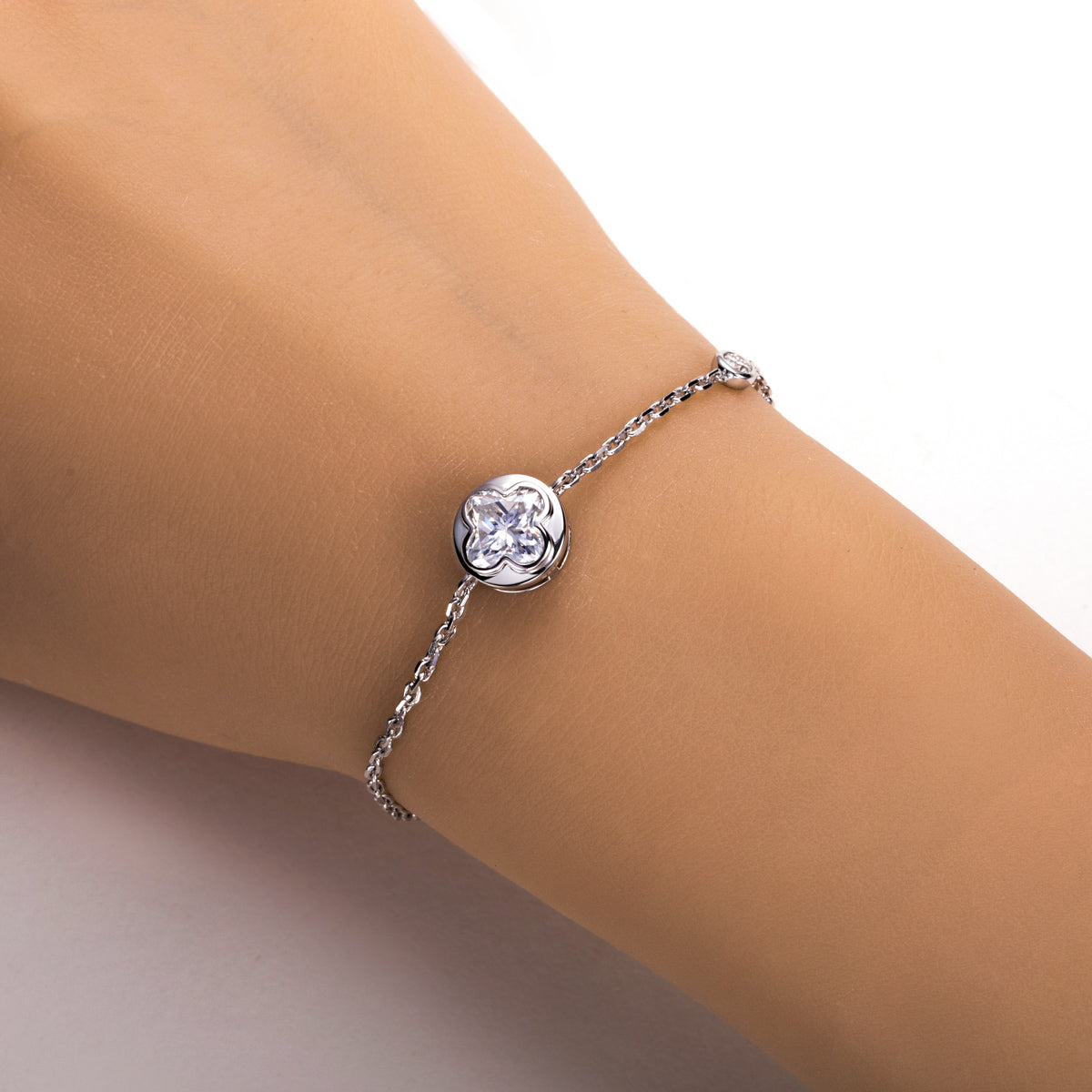 S925‑Silver 2.0‑CT Moissanite Four‑Leaf‑Clover Cut Bracelet