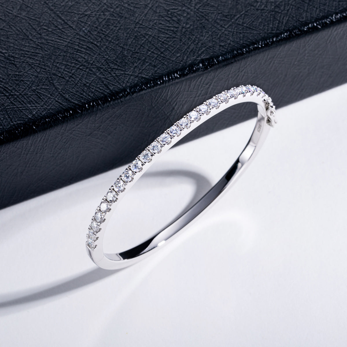 S925 Sterling Silver Round Half Pavé Moissanite Imperial Bangle