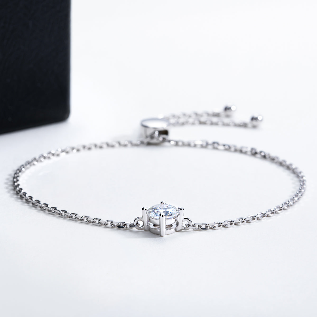 S925 Sterling Silver Round Moissanite Cartier-Style Bracelet