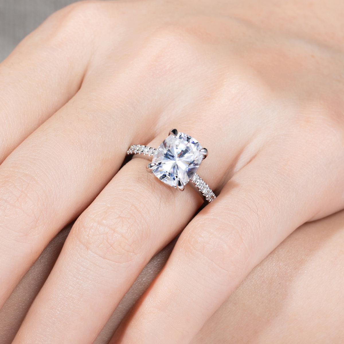 5.0 CT Moissanite Luxury‑Style Ring in S925 Sterling Silver