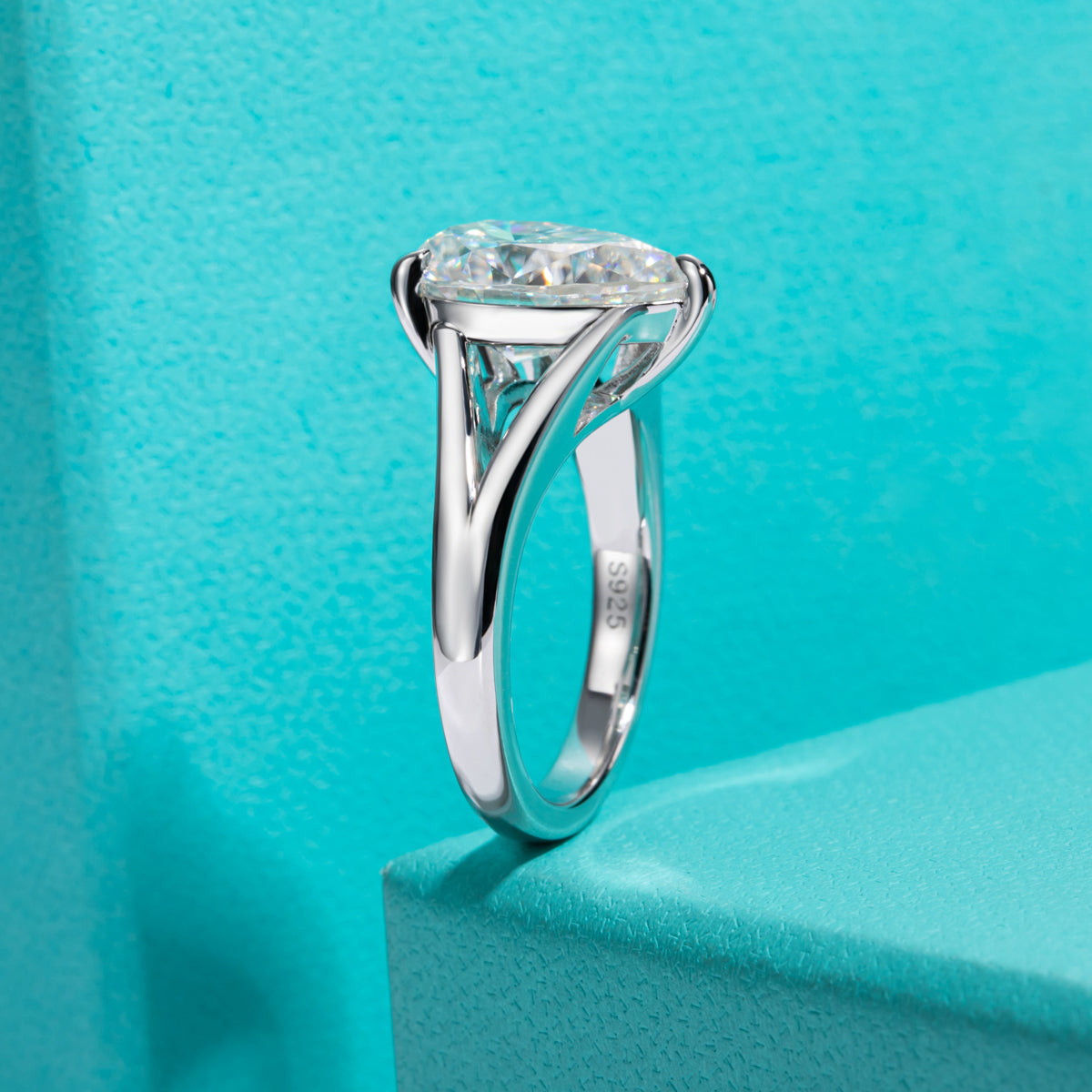 S925‑Silver Single‑Head Pear‑Shaped Moissanite Ring