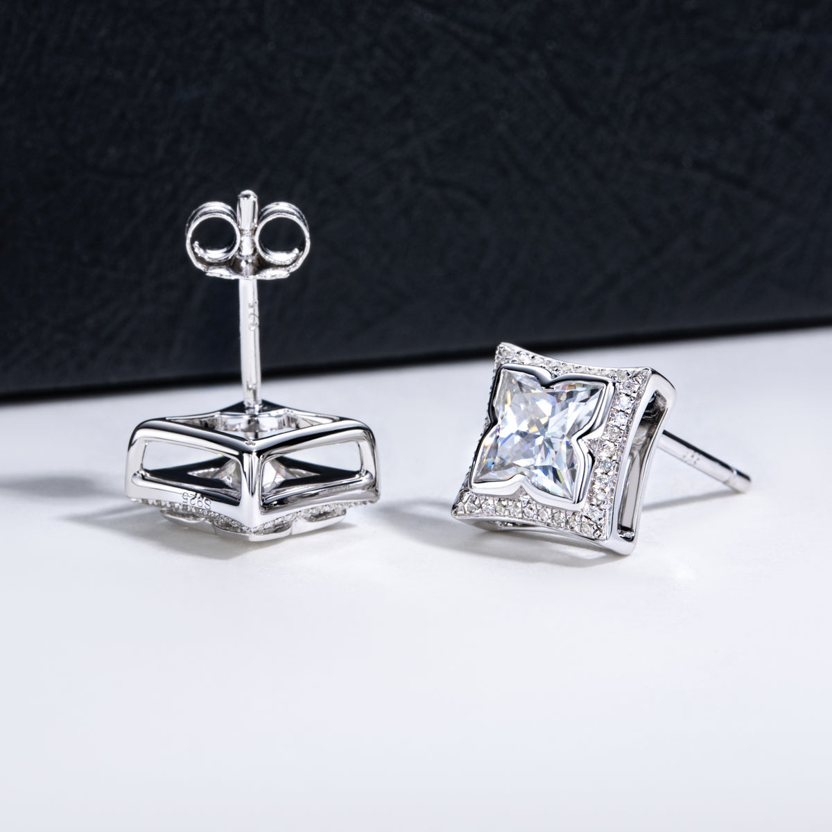 S925‑Silver 1.2 CT Princess‑Cut Moissanite Lily‑Shaped Stud Earrings