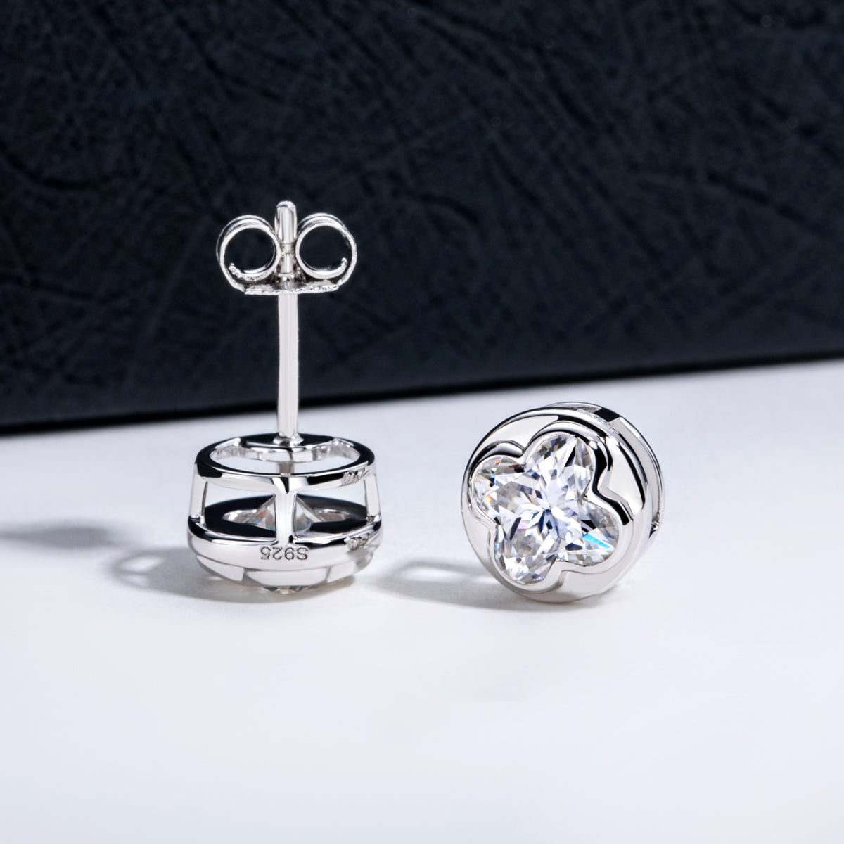 S925‑Silver 1.0CT Moissanite Four‑Leaf‑Clover Cut Stud Earrings